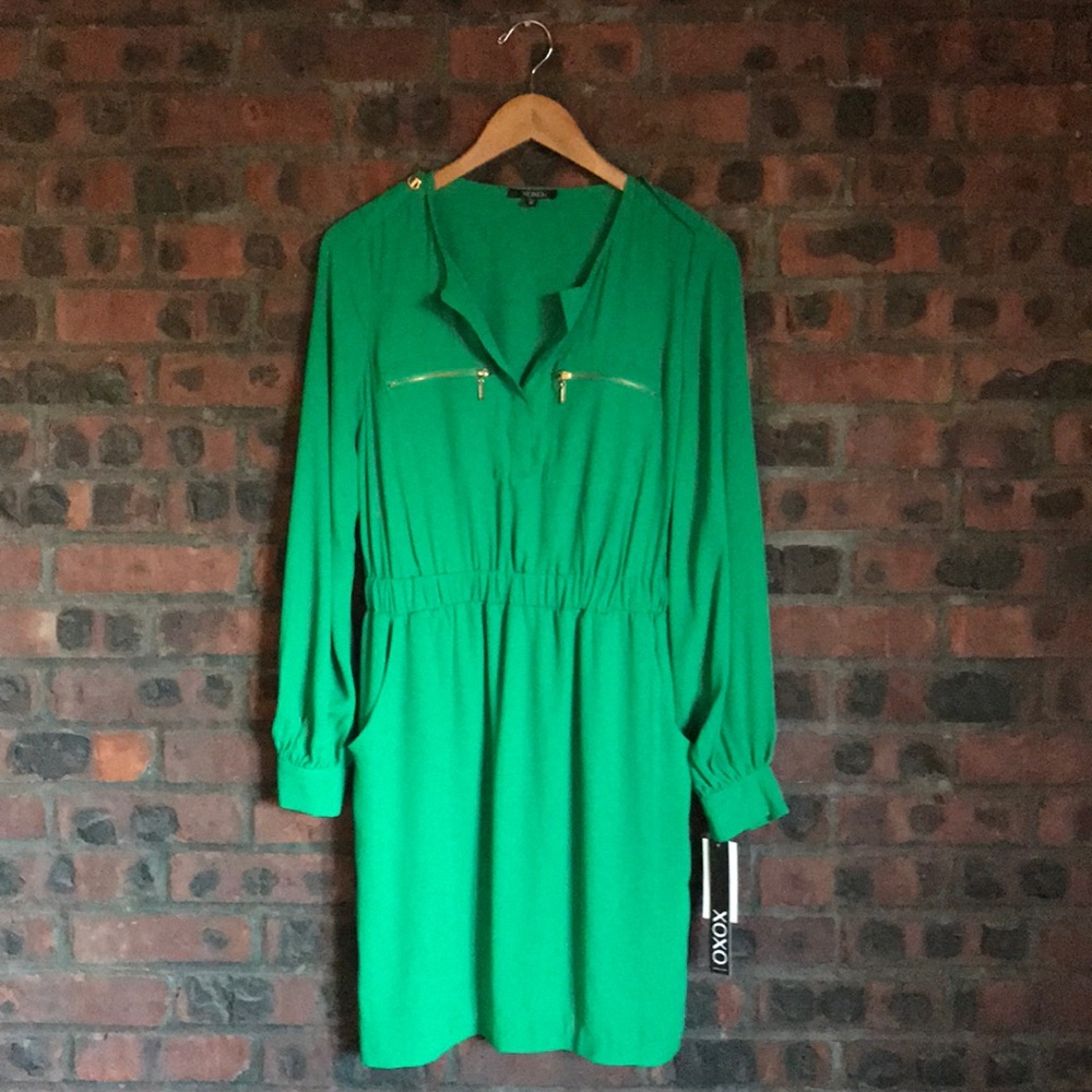 XOXO Kelly Green Sheath Dress. Size: M